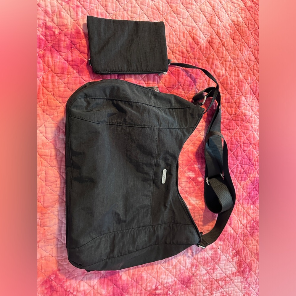 Baggallini shoulder bag